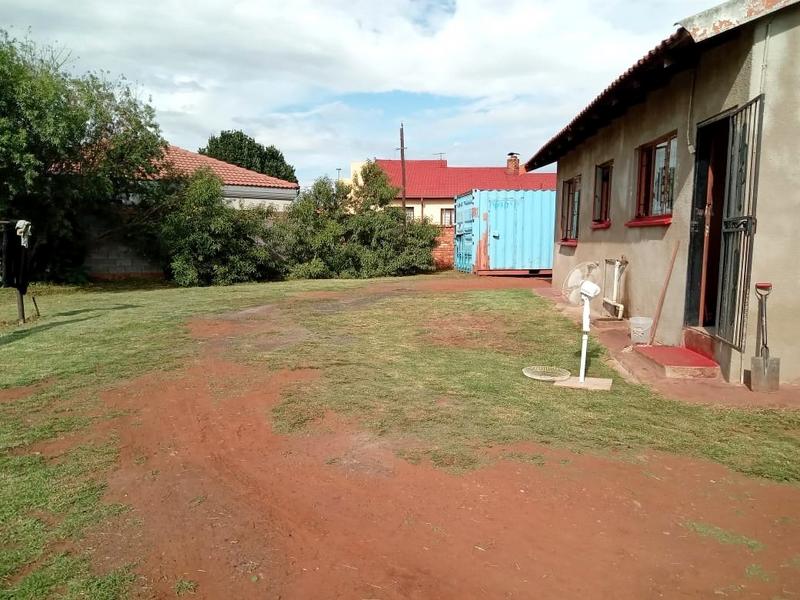 2 Bedroom Property for Sale in Vosloorus Gauteng