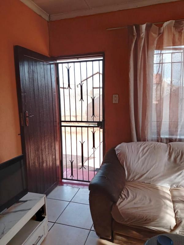 2 Bedroom Property for Sale in Vosloorus Gauteng