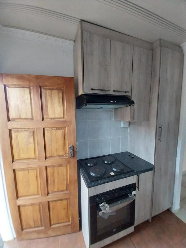 2 Bedroom Property for Sale in Protea Glen Gauteng