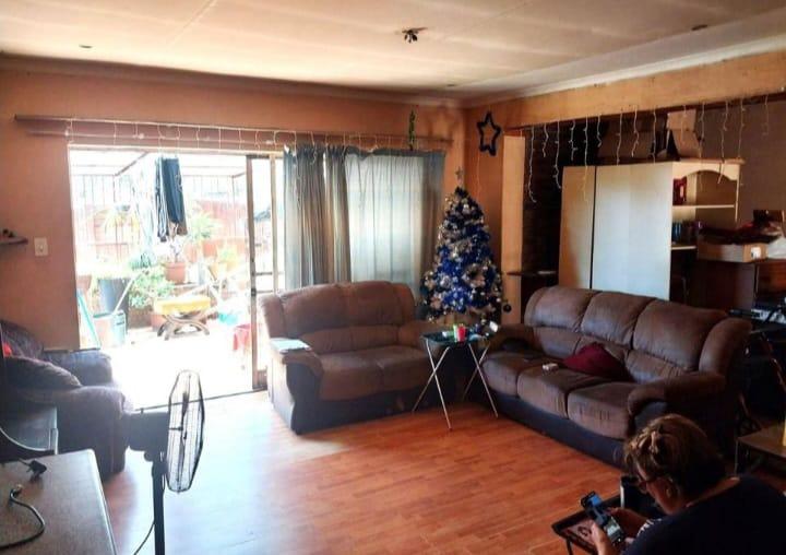 5 Bedroom Property for Sale in Daspoort Gauteng