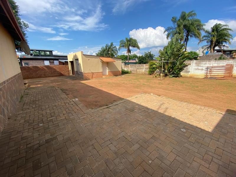 4 Bedroom Property for Sale in Pretoria Gardens Gauteng