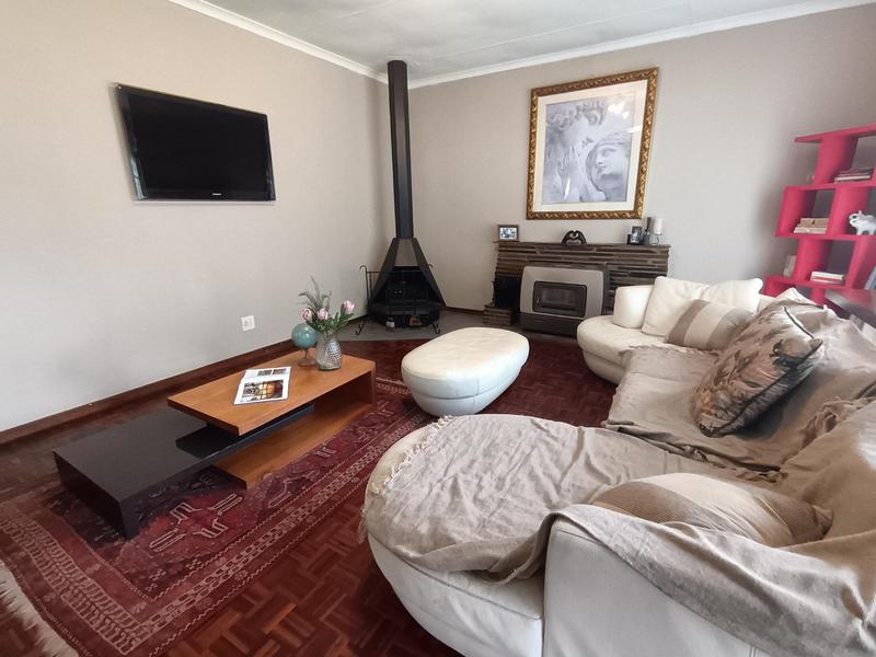 3 Bedroom Property for Sale in Dawnview Gauteng