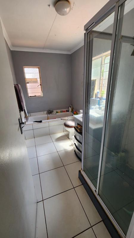 2 Bedroom Property for Sale in Doornpoort Gauteng