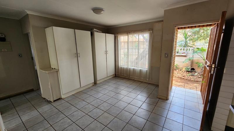 2 Bedroom Property for Sale in Doornpoort Gauteng