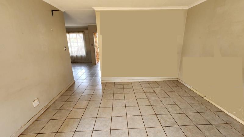 2 Bedroom Property for Sale in Doornpoort Gauteng