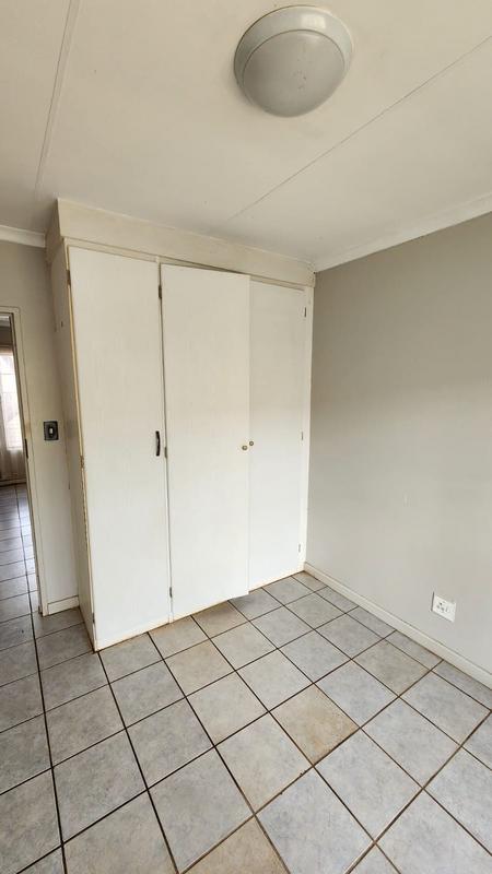 2 Bedroom Property for Sale in Doornpoort Gauteng