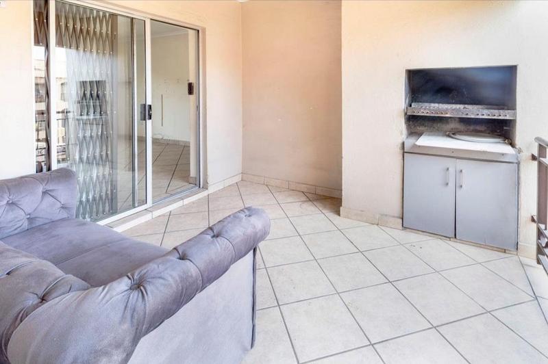 2 Bedroom Property for Sale in North Riding Gauteng