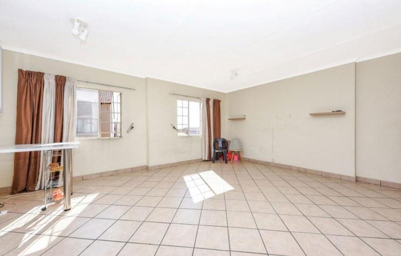 2 Bedroom Property for Sale in North Riding Gauteng