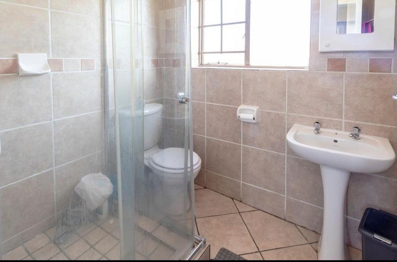 2 Bedroom Property for Sale in North Riding Gauteng