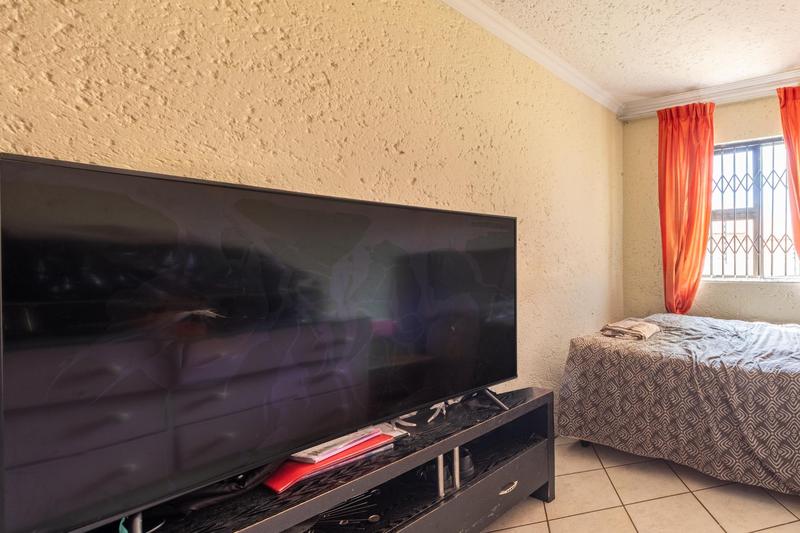 3 Bedroom Property for Sale in Noordwyk Gauteng