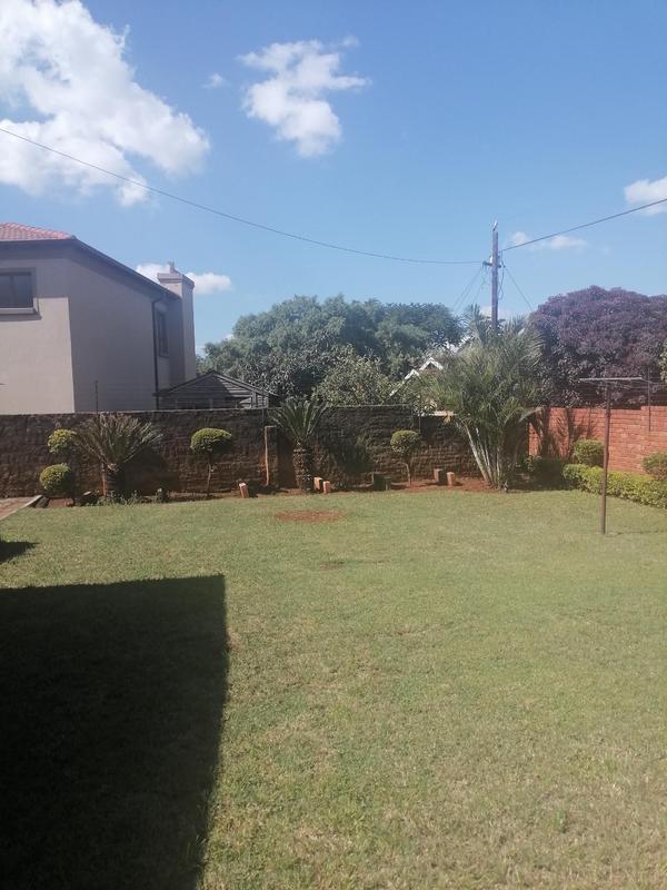 To Let 4 Bedroom Property for Rent in The Orchards Gauteng