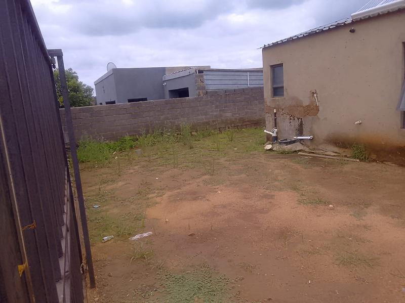 2 Bedroom Property for Sale in Lehae Gauteng