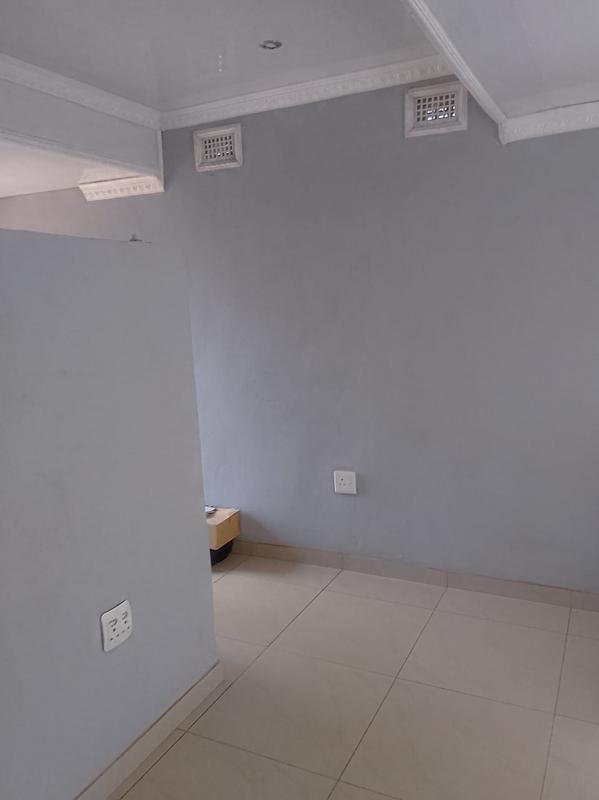 2 Bedroom Property for Sale in Lehae Gauteng