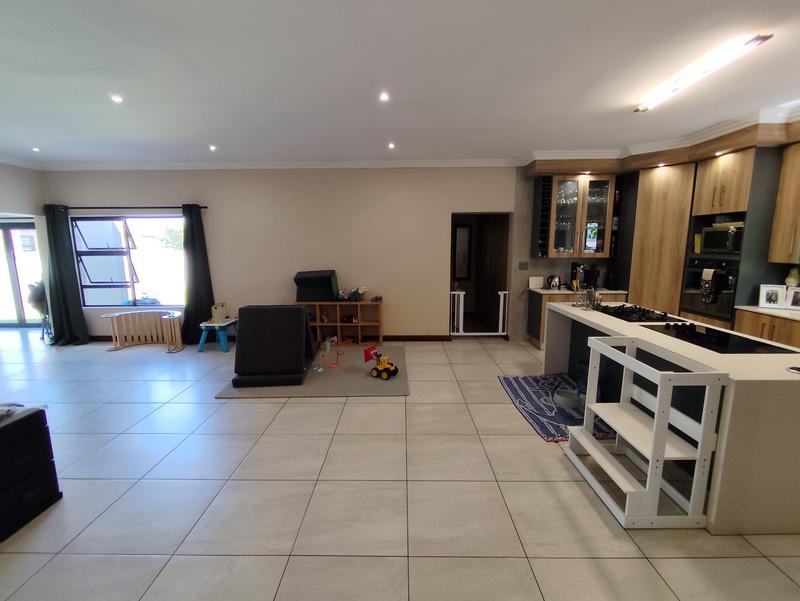 3 Bedroom Property for Sale in Midstream Meadows Gauteng