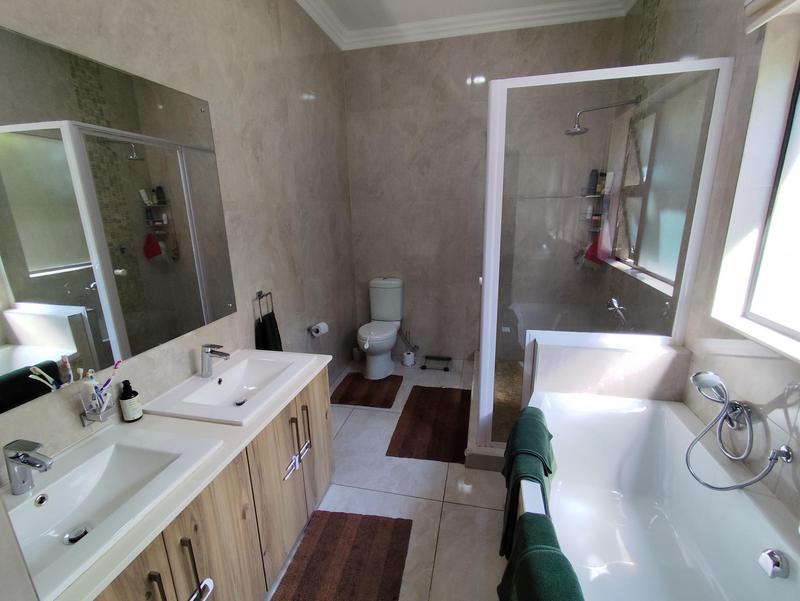 3 Bedroom Property for Sale in Midstream Meadows Gauteng