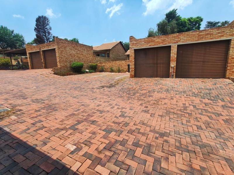 To Let 3 Bedroom Property for Rent in Bloubosrand Gauteng