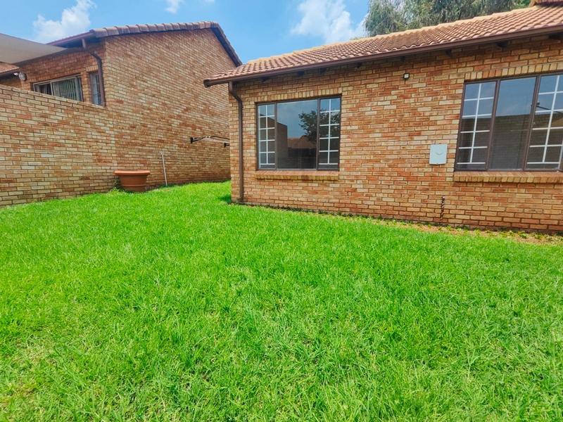 To Let 3 Bedroom Property for Rent in Bloubosrand Gauteng