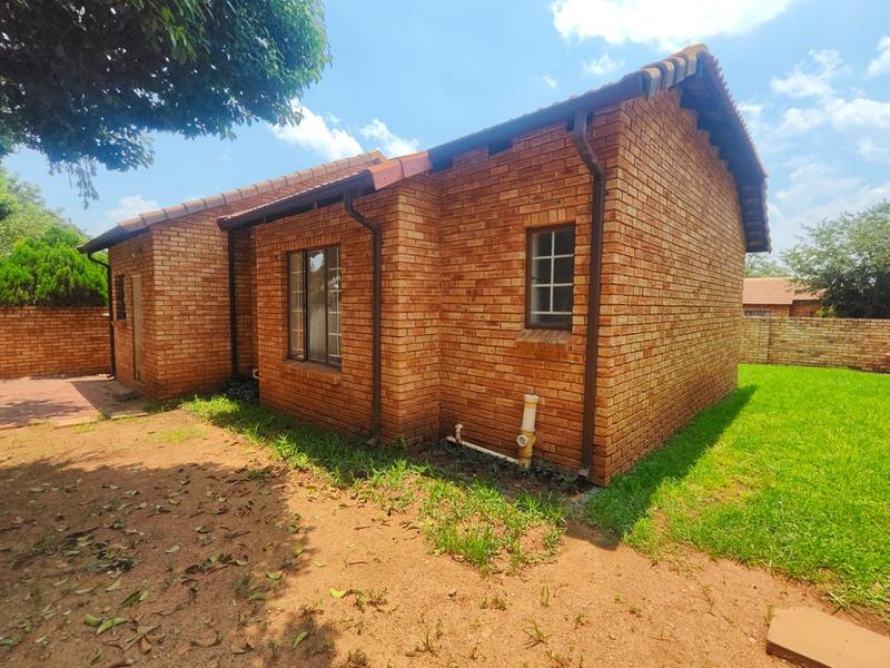 To Let 3 Bedroom Property for Rent in Bloubosrand Gauteng