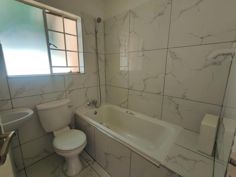 To Let 3 Bedroom Property for Rent in Bloubosrand Gauteng