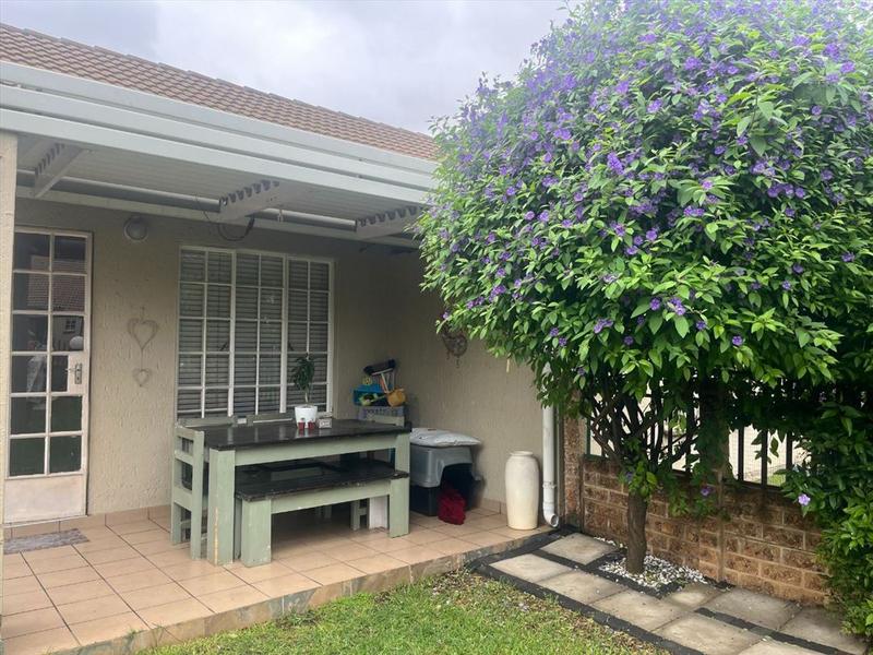 2 Bedroom Property for Sale in Bartlett Gauteng