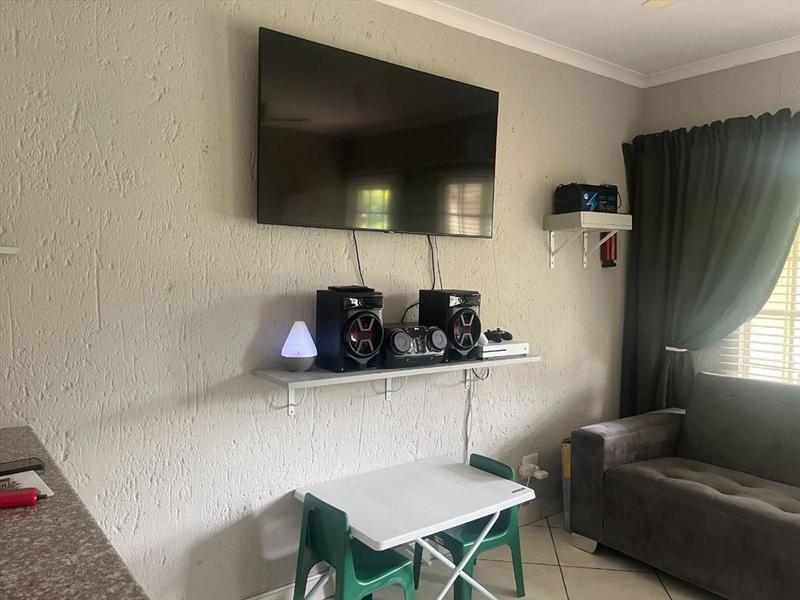 2 Bedroom Property for Sale in Bartlett Gauteng