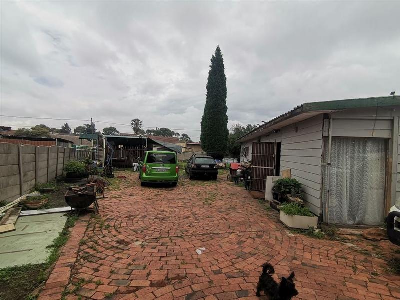 3 Bedroom Property for Sale in Strubenvale Gauteng