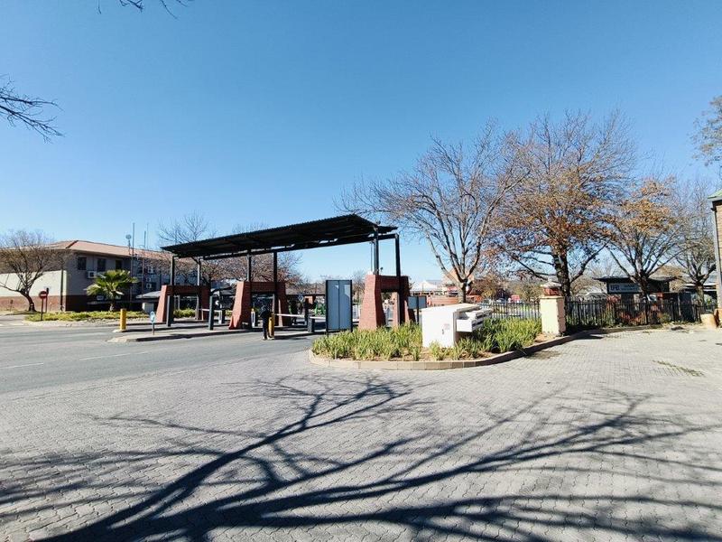 To Let commercial Property for Rent in Corporate Park Gauteng