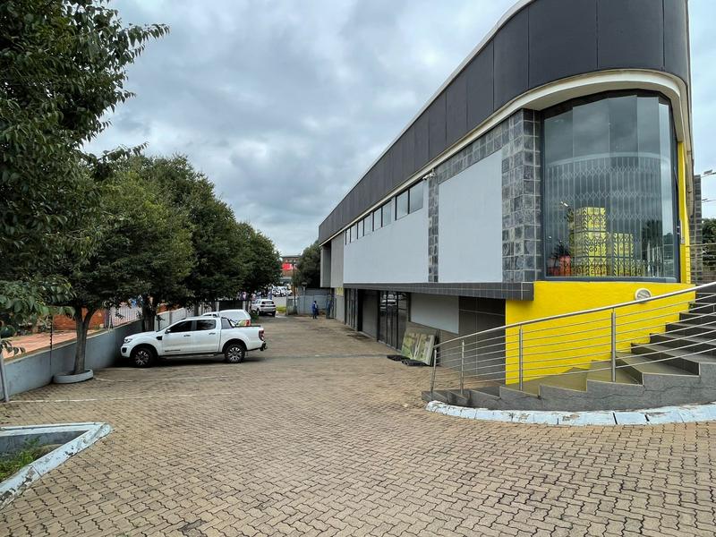 To Let commercial Property for Rent in Zwartkop Gauteng