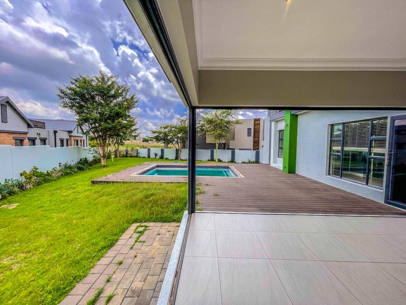 5 Bedroom Property for Sale in Midstream Estate Gauteng