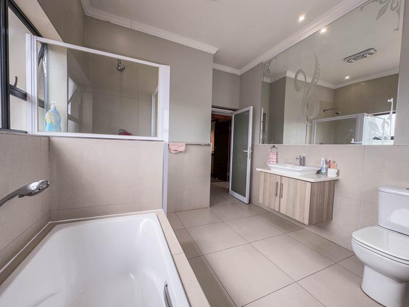 3 Bedroom Property for Sale in Midstream Ridge Gauteng