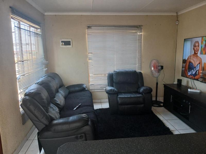 2 Bedroom Property for Sale in Soshanguve VV Gauteng