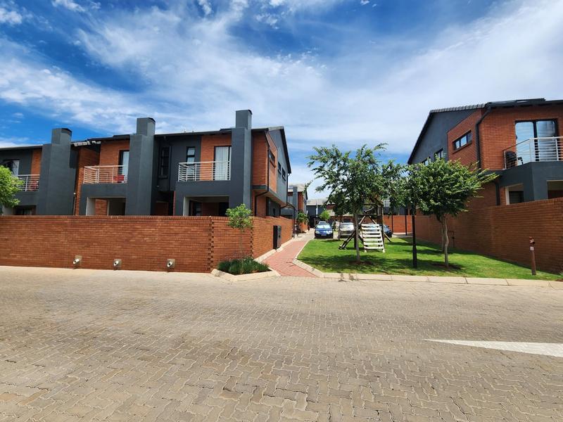 2 Bedroom Property for Sale in Montana Gauteng