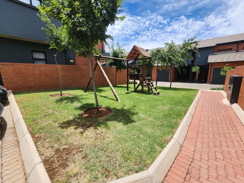 2 Bedroom Property for Sale in Montana Gauteng