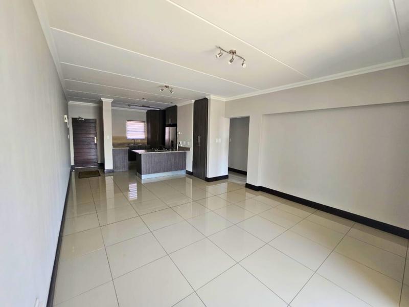 2 Bedroom Property for Sale in Crowthorne Gauteng