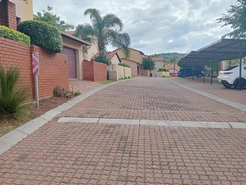 3 Bedroom Property for Sale in Willowbrook Gauteng