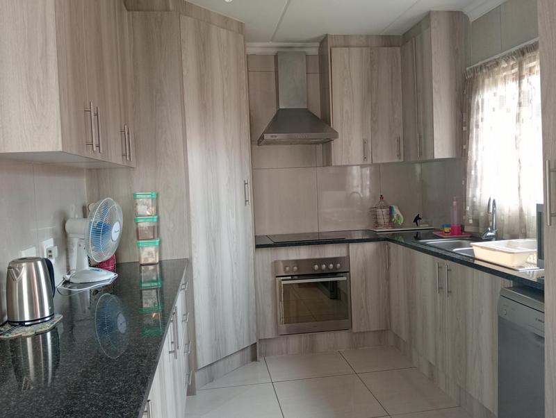 3 Bedroom Property for Sale in Willowbrook Gauteng