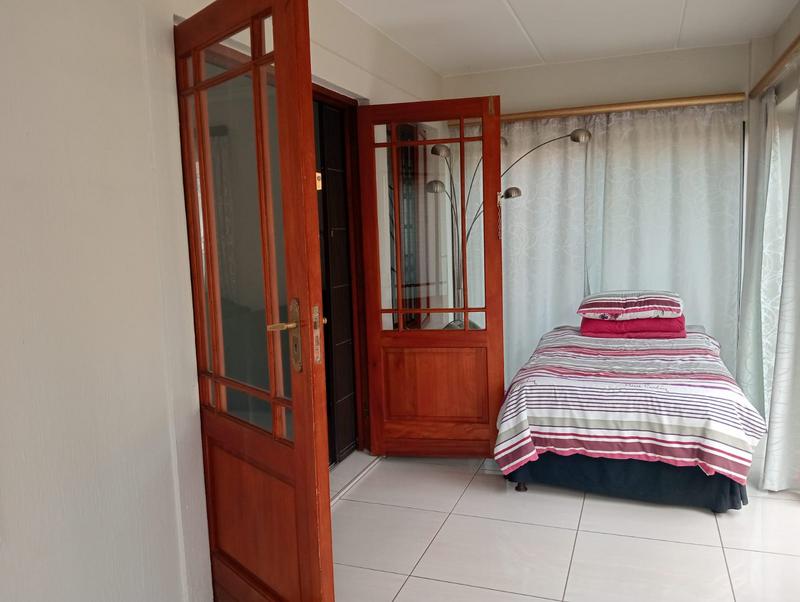 3 Bedroom Property for Sale in Willowbrook Gauteng