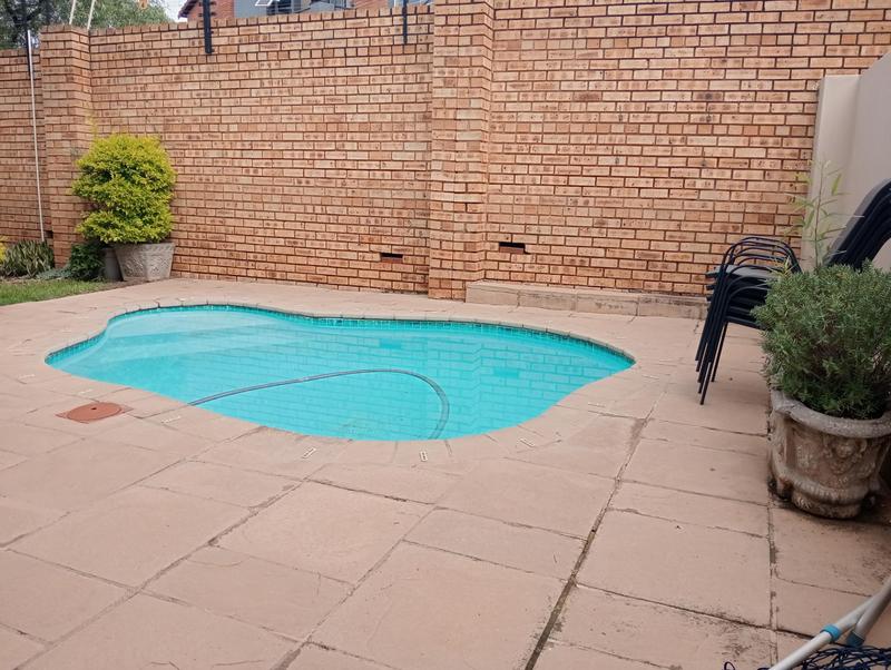 3 Bedroom Property for Sale in Willowbrook Gauteng