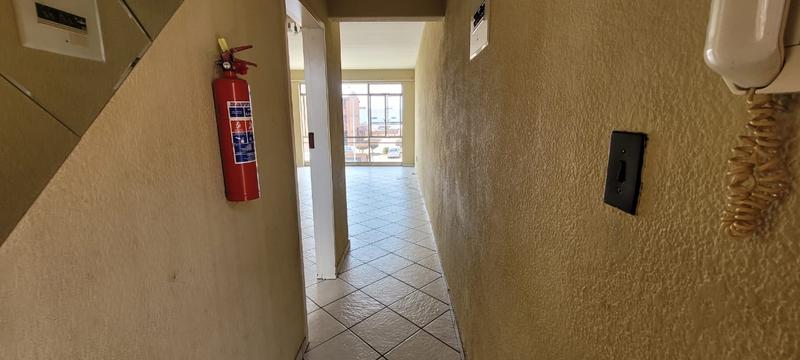 2 Bedroom Property for Sale in New Redruth Gauteng