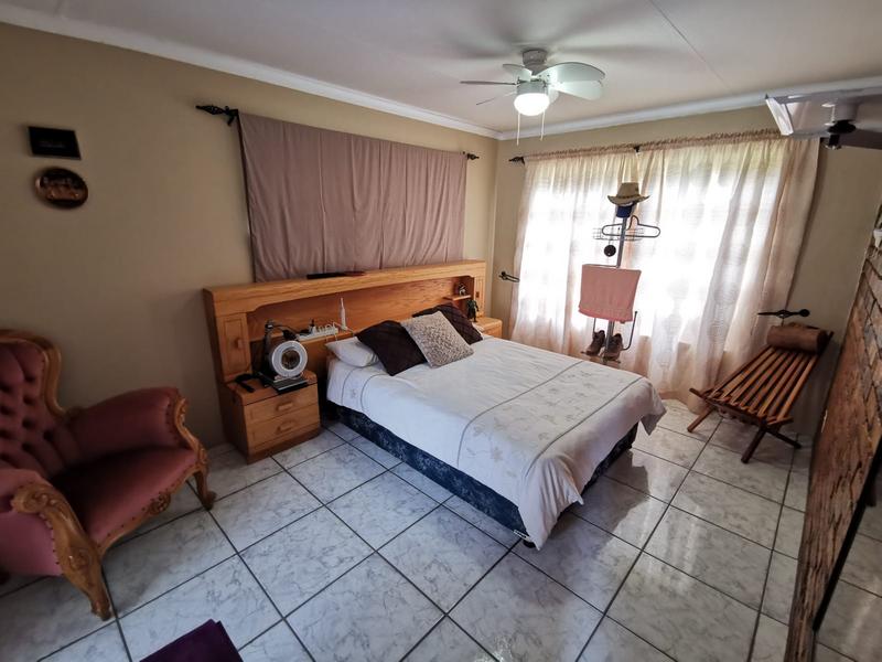 9 Bedroom Property for Sale in Homestead Apple Orchards Gauteng