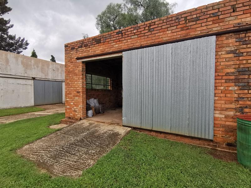 9 Bedroom Property for Sale in Homestead Apple Orchards Gauteng