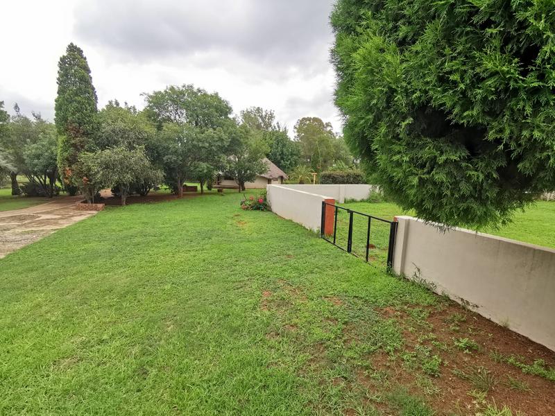 9 Bedroom Property for Sale in Homestead Apple Orchards Gauteng