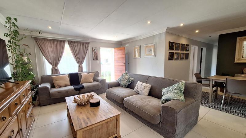 3 Bedroom Property for Sale in Garsfontein Gauteng