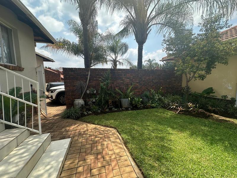 3 Bedroom Property for Sale in Garsfontein Gauteng