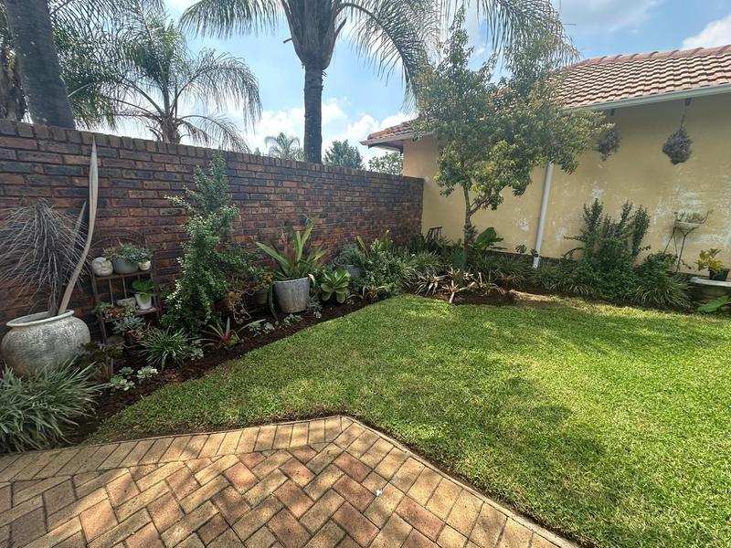 3 Bedroom Property for Sale in Garsfontein Gauteng