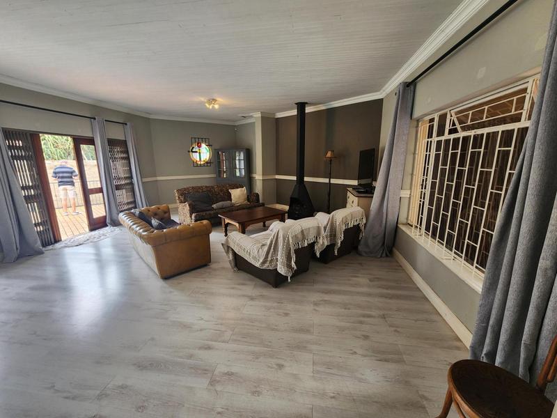 5 Bedroom Property for Sale in Waterkloof Ridge Gauteng