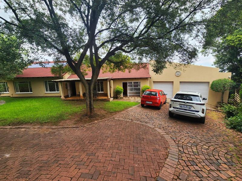 5 Bedroom Property for Sale in Waterkloof Ridge Gauteng