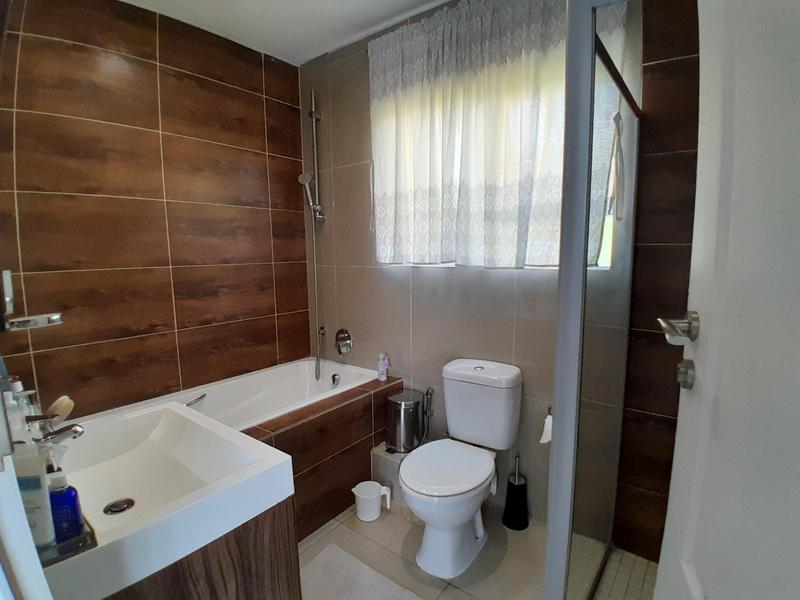 To Let 3 Bedroom Property for Rent in Eldo Lakes Estate Gauteng