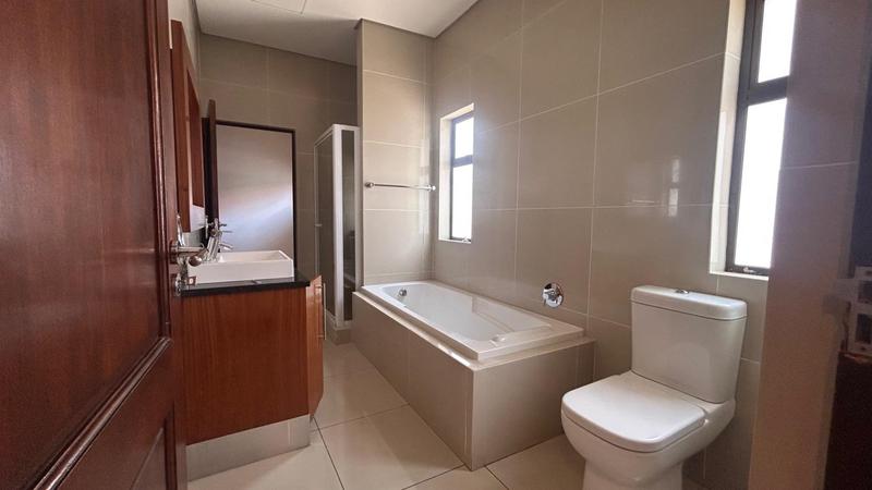 To Let 4 Bedroom Property for Rent in Bedfordview Gauteng