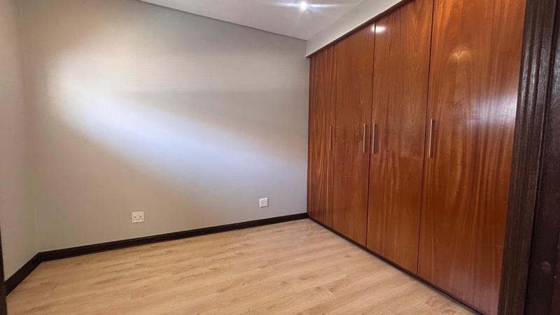 To Let 4 Bedroom Property for Rent in Bedfordview Gauteng